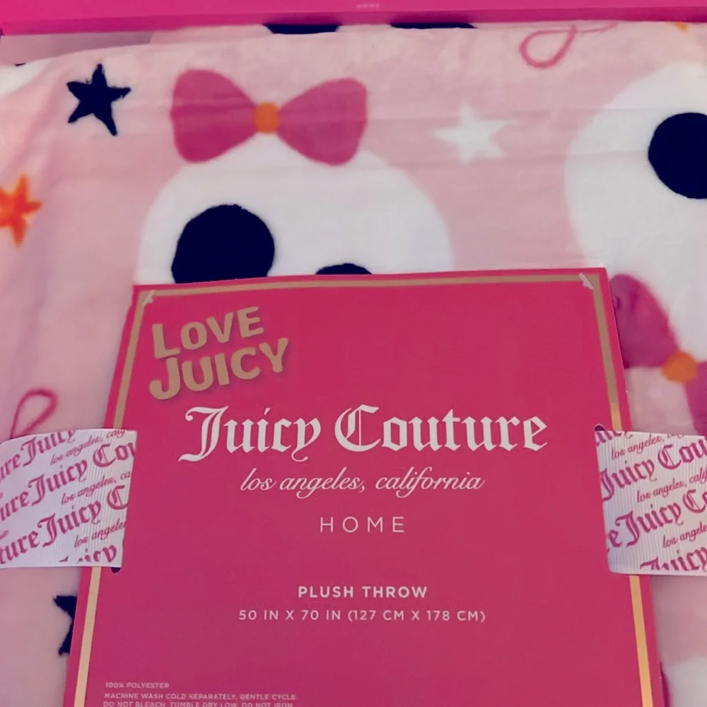 🩷🍒Juicy couture Halloween edition throw